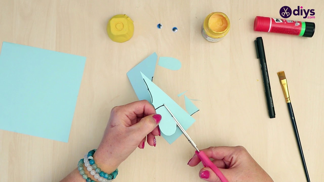 How To Make a Bee from Old Egg Carton