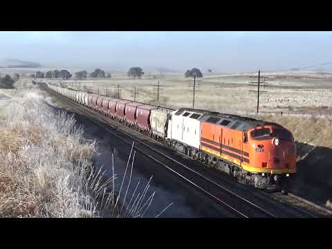 RailPower-SSR back to back Streamliners!