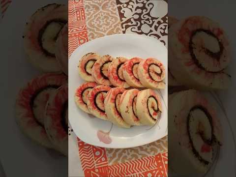 So sweet #fahmi #food #shortvideo #suisroll #cake