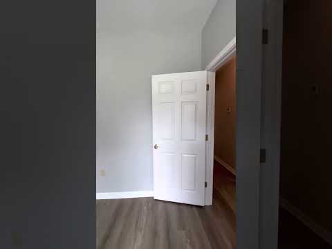 3BD/2BA House Off Perkins between Bluebonnet and Siegen. property video