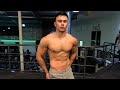 16 year old hits 140kg (3 plates!!!) on bench press!
