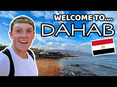 EGYPT'S HIPPIE DIVING TOWN: Dahab, Egypt أجنبي في دهب ، مصر Travel Vlog