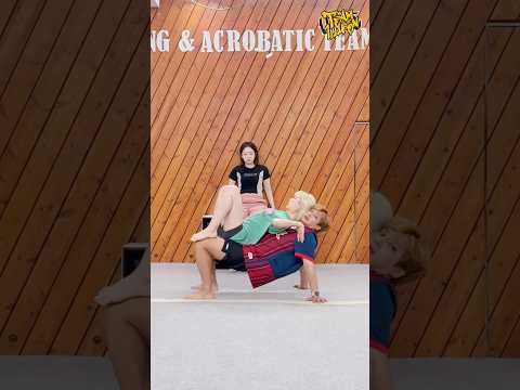 사람위에서 버티기⁉️😱 Partner Challenge