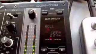 Video thumbnail for Pioneer DJM 700 Live Action by TM Records