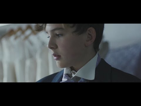 Just Charlie - Extrait "Le costume" VOST