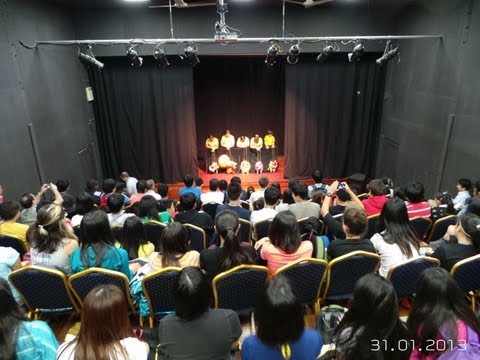 Puppet Show @ ISY (Int. school Ygn.) em 31 de janeiro de 2013.mp4