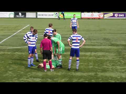 OLIVEO 1 - Antibarbari 1 2e klasse voetbal wedstrijd