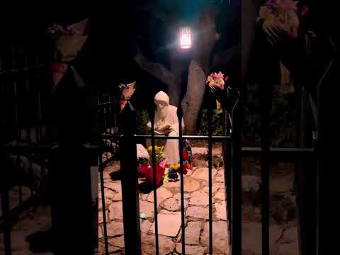 عبيت جرن المحبسة من دموع | من عيني يا شربل كتر ما بحبك.. ضويتلك عاكف إيدي شموع وزرعت قلب العشق بقلبك