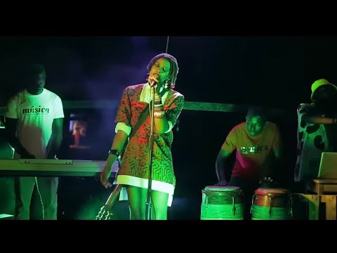 Vernyuy Tina - Música (Official Video)