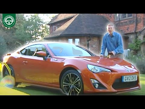Toyota GT 86 2013-2016 | A BENCHMARK in this sector?? | full review