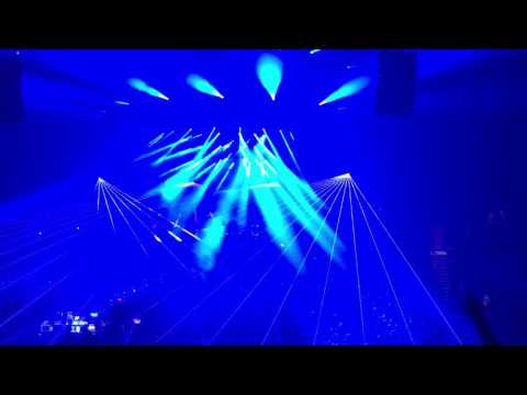 Noisecontrollers & Showtek - Get Loose (Tiësto Remix) [Mid] Live @ AMF: Tiësto Presents Clublife 500