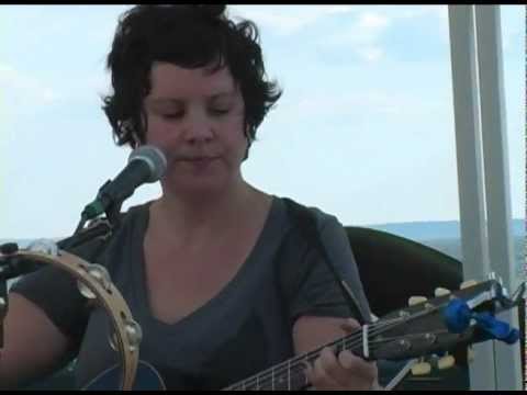 The METTAphors - The Key (Live at Beach Escape 2012)
