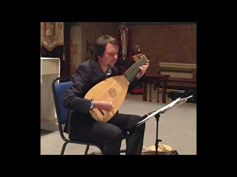 Le Sage de Richée: Sarabande from F Major Suite (1695) played by Richard MacKenzie (Baroque Lute)