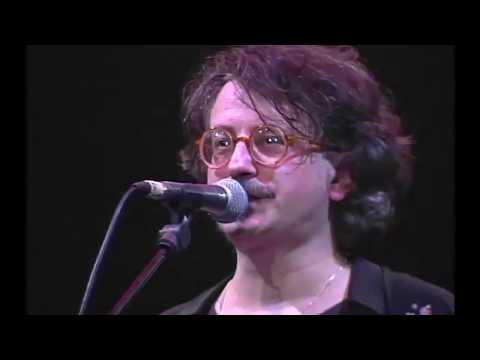 Companyia Elèctrica Dharma - Contra el fusell, un somriure