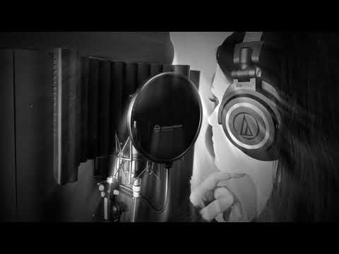 Unén #somethingiscoming