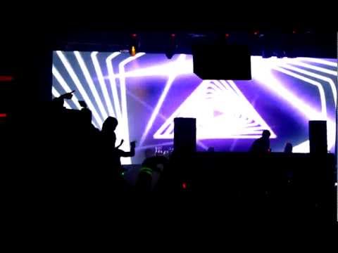 Mat Zo @ Guvernment Feb 2012 - Fatboy Slim 'Ya Mama (Push The Tempo) Moguai Remix'