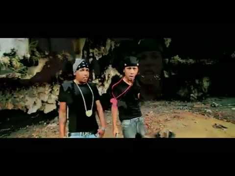 GATILLO - TOXIC CROW FT CROMO X Y LAPIZ CONCIENTE VIDEO OFICIAL BY COMPLOT FILMS - YouTube2.flv