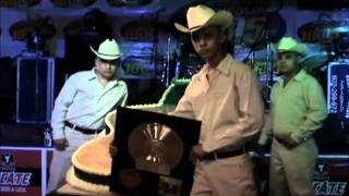 Los Cuates De Sinaloa-La Pelota De Lolita (Video Oficial)