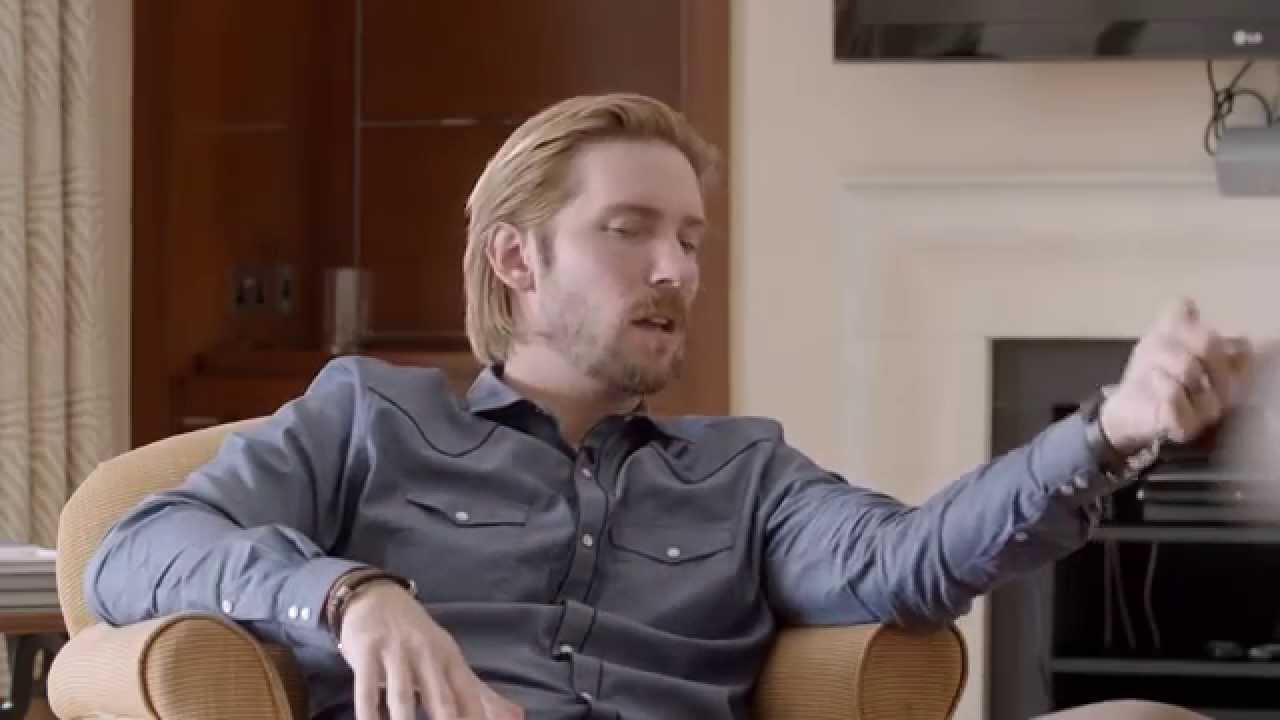 Troy Baker and Ashley Johnson