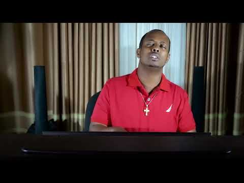 Kizito Mihigo interprète "Mucunguzi wacu" - Chant traditionnel catholique rwandais