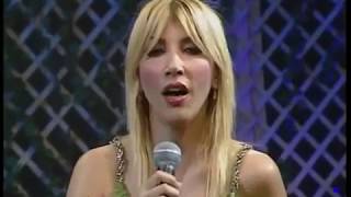 Hande Yener - Acı Veriyor | Powerturk Akustik Konser