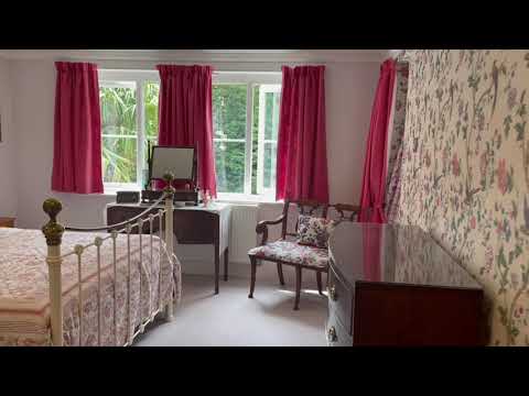 Philippa Sole, Property Tour - 4 Kingsfield House