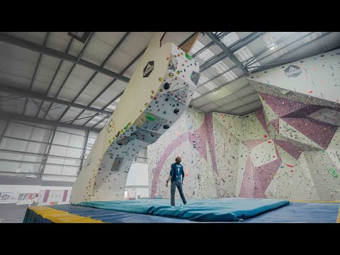 Free Soloing Highest Indoor Boulder in The U.K (with heart rate monitor)