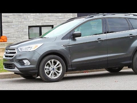 2017 Ford Escape Review (SE)