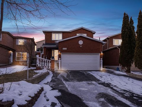 Detached Home For Sale In Pickering