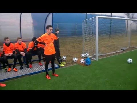 W przerwie gry kontrolnej...