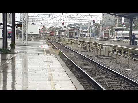 RegioJet 1221 - 3 Asea 305 i ulaz u Zg.Gl.kol. u 7:10h.