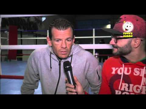 Funny Moon e la boxe di Giorgio Natalizzi