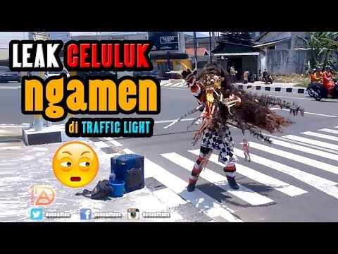 LIAT LEAK CELULUK Ternyata Sekarang NGAMEN DI TRAFFICT LIGHT !!! [TERKESIMA]