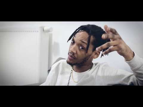 YaYa  MOMM - LE PLAN  (Clip Officiel)