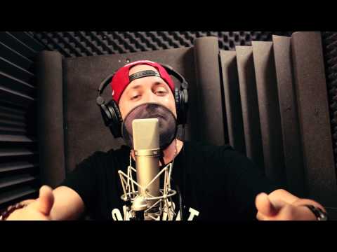 Astray - Peep The Style (Studio Performance) (Prod. Astray)