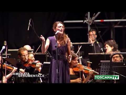 2017-09-04 PRATO - ATTESA PER CONCERTO DELLA CAMERATA IN PIAZZA DUOMO