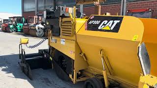 بيع ماكينة رصف الأسفلت ذات العجلات Caterpillar AP 300 - صورة 4 | Machineryline AE ماكينة رصف الأسفلت ذات العجلات Caterpillar AP 300 | صورة 4 - Machineryline