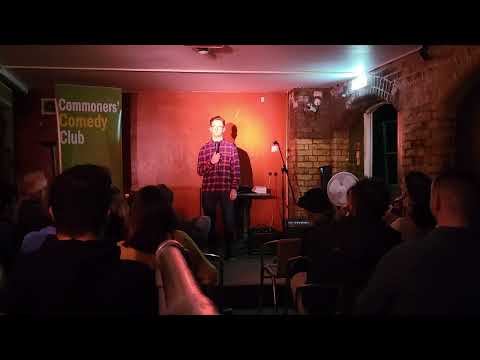 Si Deaves at Commoner's Comedy, Cambridge