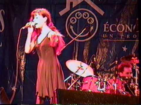 Clarika chante Emilio aux Francofolies de Montréal le 06 août 1995