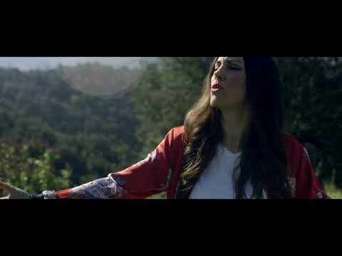 Paula Domínguez   Lleno de flores