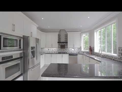 12 Valleywest Rd, Brampton, ON L6P 2J9