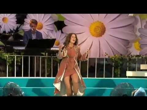 Allsång: Carola - Fångad av en stormvind - Lotta på Liseberg (TV4)