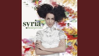 Kadr z teledysku Luna Crescente tekst piosenki Syria