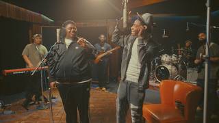 Download lagu EJ Jones & @bigxthaplug -  Gas Station Remix ( Live Performance) mp3