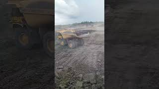 Download lagu 1 November 2022 mp3