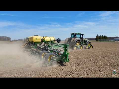John Deere 8RX 410 Tractor pulling a 24 Deere Planter | Planting Corn 2025