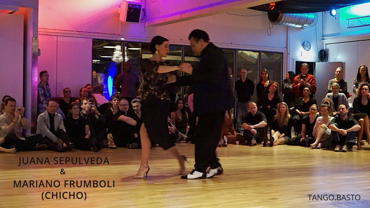 Juana Sepulveda & Mariano Chicho Frumboli - 6-6 - Milonga Grammofon - 2022.02.12