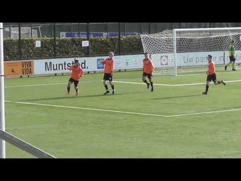 2 nov 2019 VV De Meern JO19-1 - Huizen JO19-1 com 3-1 Doelpunt Ayoub (3-1)