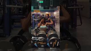 Download lagu BIGO LIVE - Fit, fierce, and flashing that BIGO Live smile. 💙🏋️‍♀️ mp3