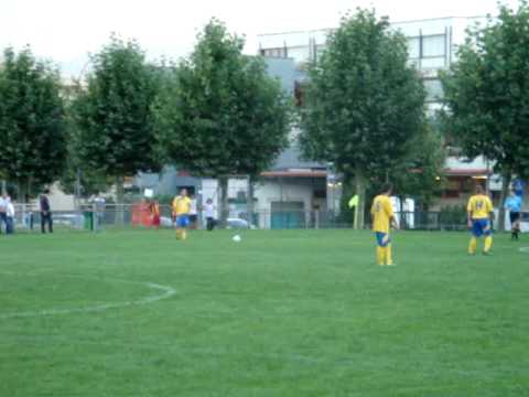 2010/2011 FC Ecublens - FC Forward 1 -1 .MPG